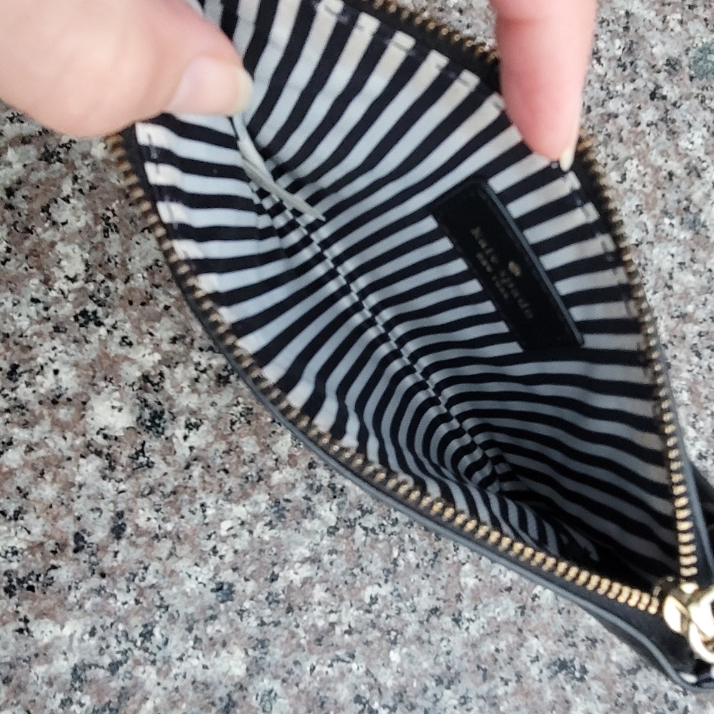 Kate Spade pouch - Picture 4 of 7